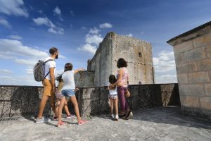 kids visit loches